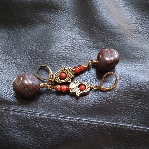 Hamsa Hand Dangle Earrings! Blessings & Protection! Huge Blood Red Stone Nuggets - Picture 9 of 11